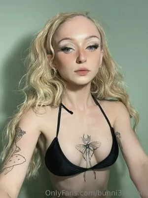 Bunni3lossom OnlyFans Leaked Free Thumbnail Picture - #yW1AiPlVR7