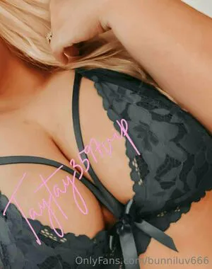 Bunniluv666 OnlyFans Leaked Free Thumbnail Picture - #fK89Lryf2K