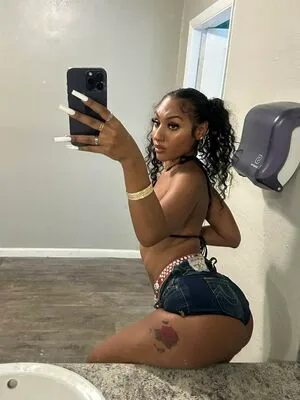Burlz OnlyFans Leaked Free Thumbnail Picture - #dmxPCAAtw9
