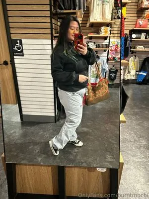 Burntmochi OnlyFans Leaked Free Thumbnail Picture - #m8KQbw4yzF