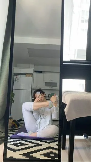 Buse Yilmaz OnlyFans Leaked Free Thumbnail Picture - #2F8jF03QoJ