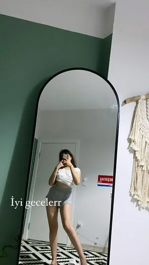 Buse Yilmaz OnlyFans Leaked Free Thumbnail Picture - #VKRPN08HVN