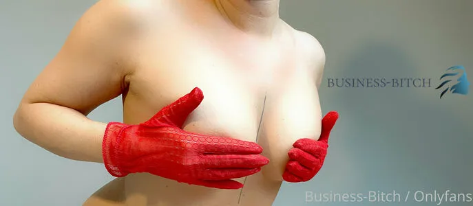 Businessbitch2020 OnlyFans Leaked Free Thumbnail Picture - #1Qb7OyUNGG