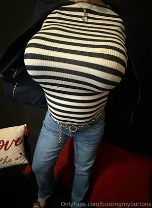 Bustingmybuttons OnlyFans Leaked Free Thumbnail Picture - #H4whL8NDTr