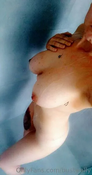 Busty Ally OnlyFans Leaked Free Thumbnail Picture - #oibfRX82YV