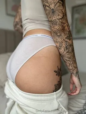 Busty Belle OnlyFans Leaked Free Thumbnail Picture - #93p7LhhC86