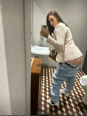 Busty Belle OnlyFans Leaked Free Thumbnail Picture - #SJEVf97jwK
