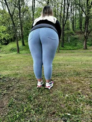Busty Diamond OnlyFans Leaked Free Thumbnail Picture - #ZZif4YMX53