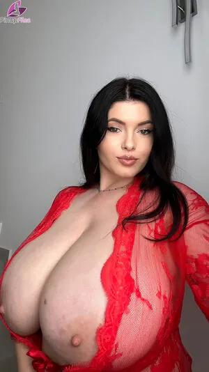 Busty Ema OnlyFans Leaked Free Thumbnail Picture - #OLzmSpiV83