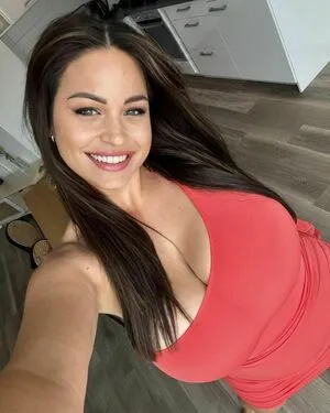 Busty Emily OnlyFans Leaked Free Thumbnail Picture - #5c0DIA1rMV