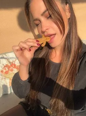 Busty Emily OnlyFans Leaked Free Thumbnail Picture - #yqP7cNJGXF