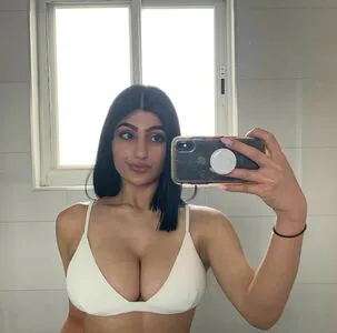 Busty Indian OnlyFans Leaked Free Thumbnail Picture - #roIFacvU5M