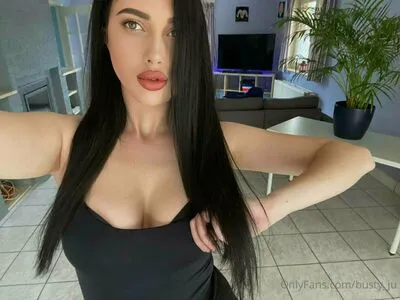 Busty Ju OnlyFans Leaked Free Thumbnail Picture - #EPrcXTTKaV