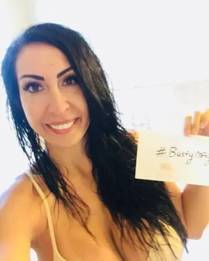 Busty Magazine OnlyFans Leaked Free Thumbnail Picture - #LmvR7sQz1N