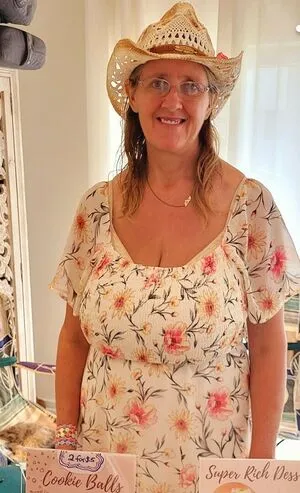Busty Petra OnlyFans Leaked Free Thumbnail Picture - #4NdrjU6Ux6