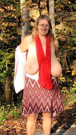Busty Petra OnlyFans Leaked Free Thumbnail Picture - #whX9Mna8U1