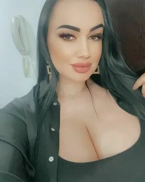 Busty Sexy Lora OnlyFans Leaked Free Thumbnail Picture - #CguglqbY8N