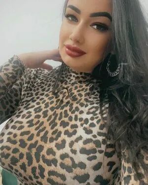 Busty Sexy Lora OnlyFans Leaked Free Thumbnail Picture - #OFoflICBT7