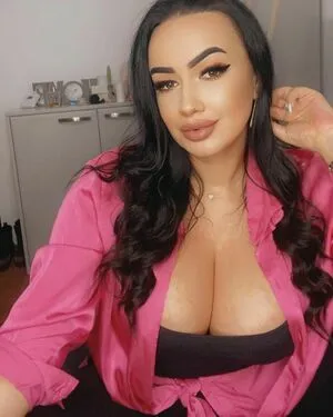 Busty Sexy Lora OnlyFans Leaked Free Thumbnail Picture - #XHtnl5VlzD