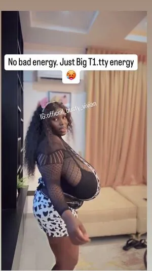 Busty Vivian OnlyFans Leaked Free Thumbnail Picture - #GWaoEw3JRb