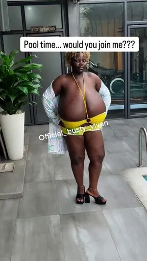 Busty Vivian OnlyFans Leaked Free Thumbnail Picture - #b0maMIAaXA