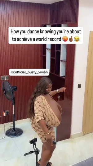 Busty Vivian OnlyFans Leaked Free Thumbnail Picture - #uHRdvoWdr6