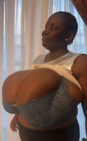 Busty Vivian OnlyFans Leaked Free Thumbnail Picture - #uw7acPzdCJ
