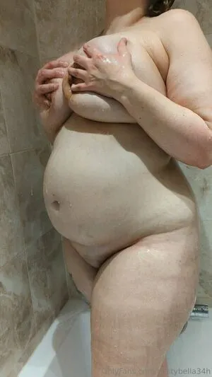 Bustybella34h OnlyFans Leaked Free Thumbnail Picture - #ytoKIppSDB