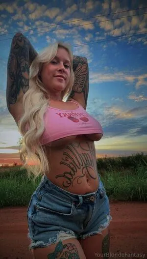 Bustyblonde OnlyFans Leaked Free Thumbnail Picture - #CyAumopzzX