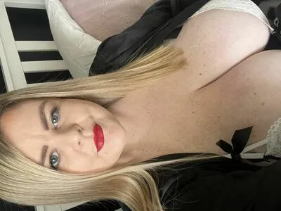 Bustyblonde7 OnlyFans Leaked Free Thumbnail Picture - #VctnIlT038