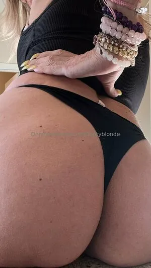 Bustybootyblonde OnlyFans Leaked Free Thumbnail Picture - #vuFzm93MdD