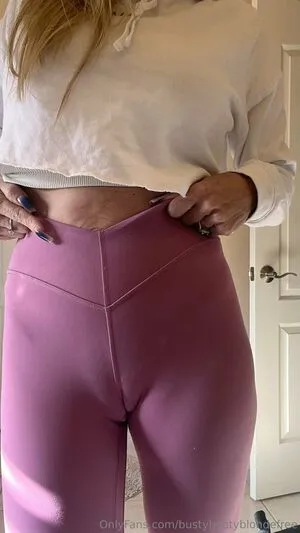 Bustybootyblondefree OnlyFans Leaked Free Thumbnail Picture - #x3qKURw592