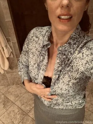 Bustybrooke01 OnlyFans Leaked Free Thumbnail Picture - #a05PBCGIS6