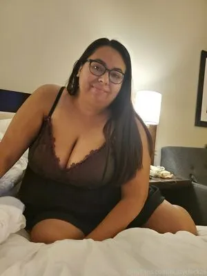 Bustychick26 OnlyFans Leaked Free Thumbnail Picture - #44GL9eEANy