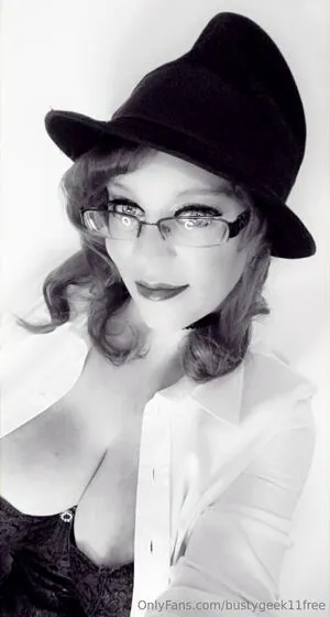 Bustygeek11free OnlyFans Leaked Free Thumbnail Picture - #3VWFMovV2B