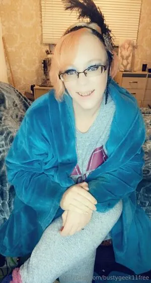 Bustygeek11free OnlyFans Leaked Free Thumbnail Picture - #Q33BMWx1Ta