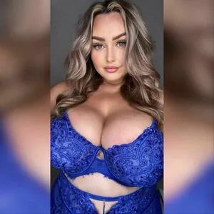Bustyholly OnlyFans Leaked Free Thumbnail Picture - #02BotfJly5