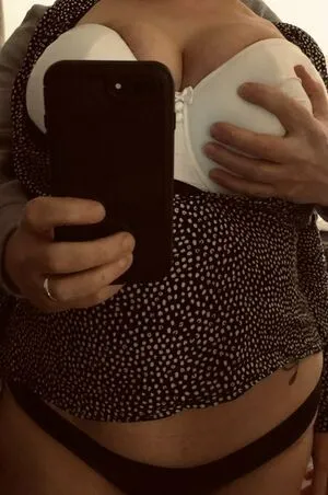 Bustylandlady02 OnlyFans Leaked Free Thumbnail Picture - #FWSvEXk4iK