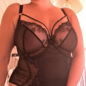 Bustylandlady02 OnlyFans Leaked Free Thumbnail Picture - #bpEAikmSf8