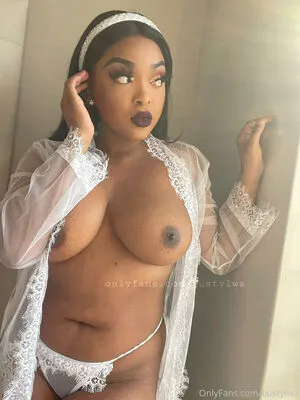 Bustylwa OnlyFans Leaked Free Thumbnail Picture - #Sl0jgpnvKc