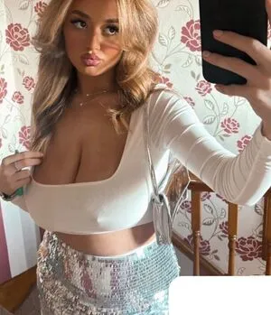 Bustymia E OnlyFans Leaked Free Thumbnail Picture - #4JUlUKlu90