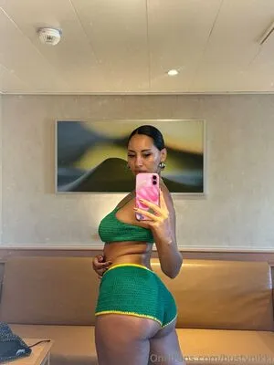 Bustynikki OnlyFans Leaked Free Thumbnail Picture - #UdxsO2DsMa