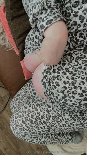 Bustyqueen32m Free OnlyFans Leaked Free Thumbnail Picture - #NEEP31UjGl