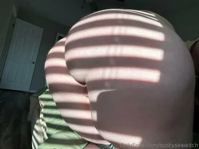 Bustyseawitch OnlyFans Leaked Free Thumbnail Picture - #5DCwMhBWVV