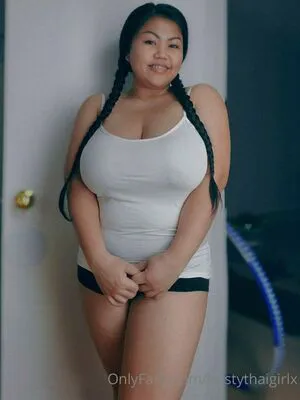 Bustythaigirlx OnlyFans Leaked Free Thumbnail Picture - #d3xC0osrwy