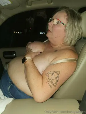 Bustywench OnlyFans Leaked Free Thumbnail Picture - #6uR80c8Gbm