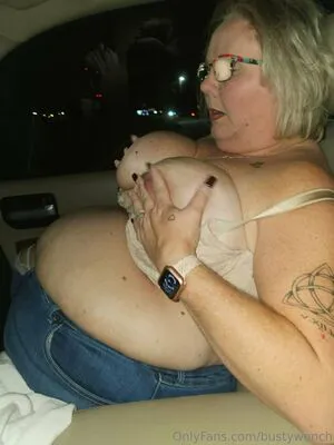 Bustywench OnlyFans Leaked Free Thumbnail Picture - #7MxJN3MUFe