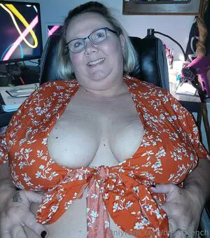 Bustywench OnlyFans Leaked Free Thumbnail Picture - #EB1DMf8TIX