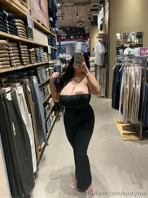 Bustyzoe OnlyFans Leaked Free Thumbnail Picture - #WeKft8dKSB