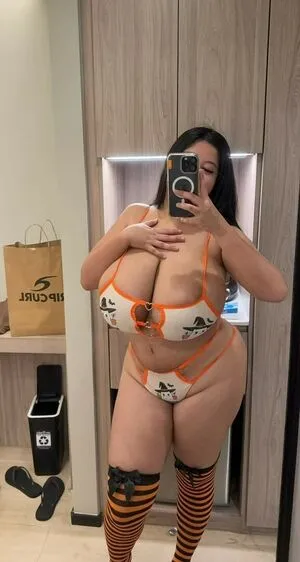 Bustyzoe OnlyFans Leaked Free Thumbnail Picture - #cNpY3CwOQy